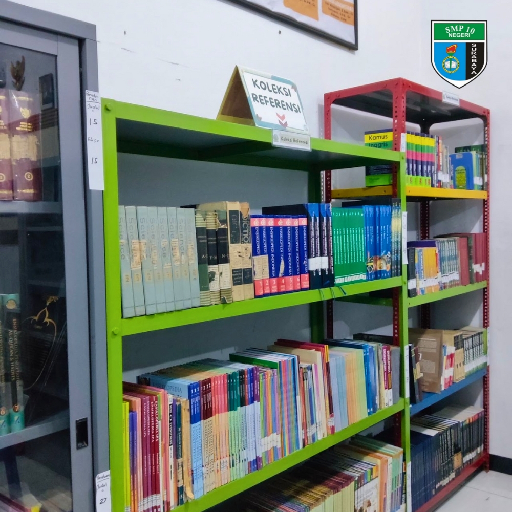 PINUS PUSTAKA SMP NEGERI 10 SURABAYA